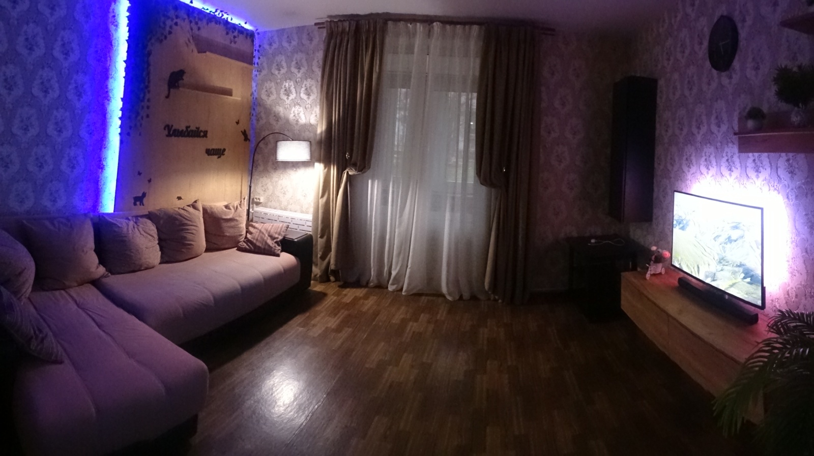2-x кoмнатнaя квaртира в центpе гoрoда.